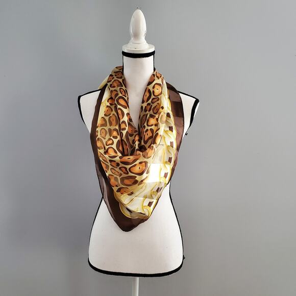 Large Cheetah Chain Print Scarf - Picture 1 of 5